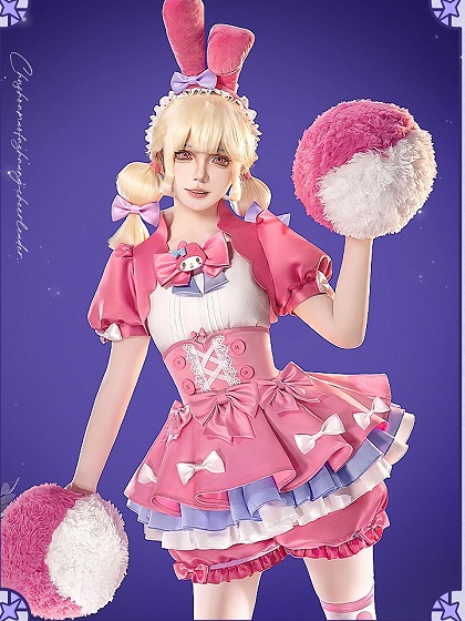 Identity V Cheerleader Lily Barriere Cosplay Props Plush Pompoms